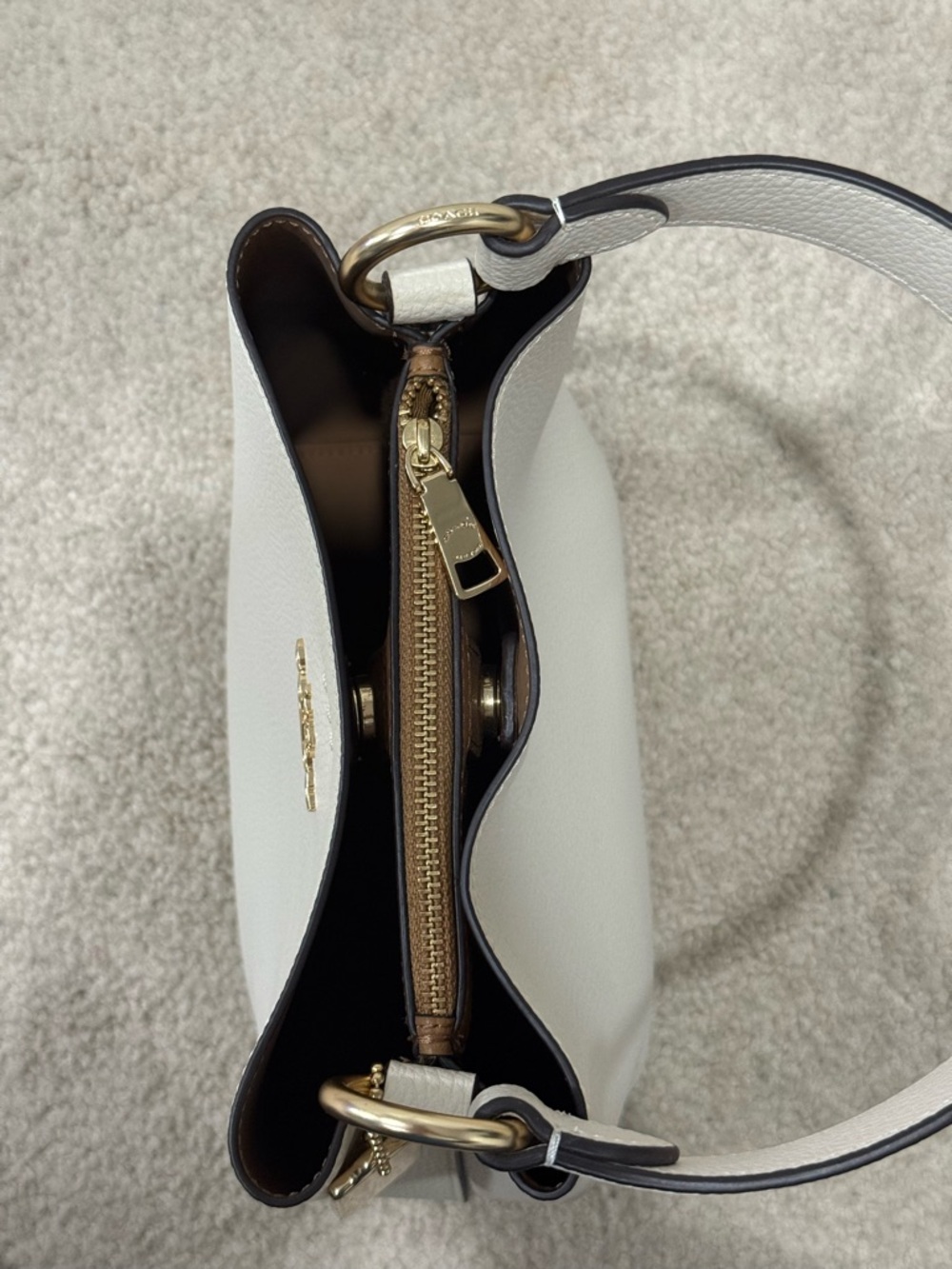 Coach Cream Pebbled Leather Shoulder Bag with Gold Hardware - Picture 7 of 11